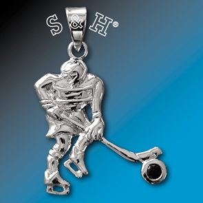Přívěsek - hokejista s pukem